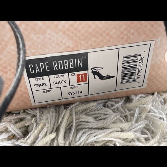 Black CAPE ROBBINS Stilettos - Picture 2 of 9